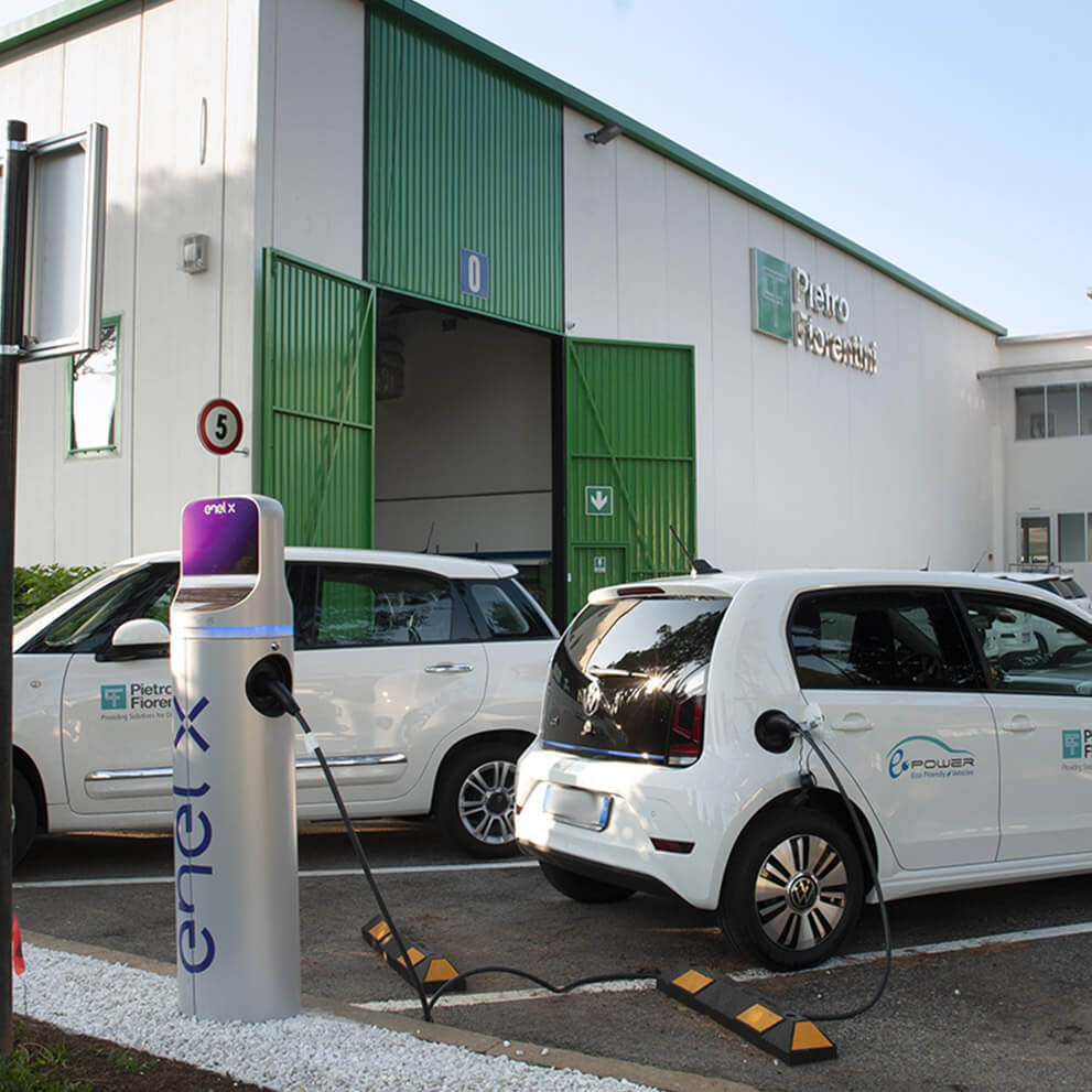 Auto elettriche per il parco macchine aziendale: con il progetto e-Mobility in Pietro Fiorentini anche i viaggi diventano green